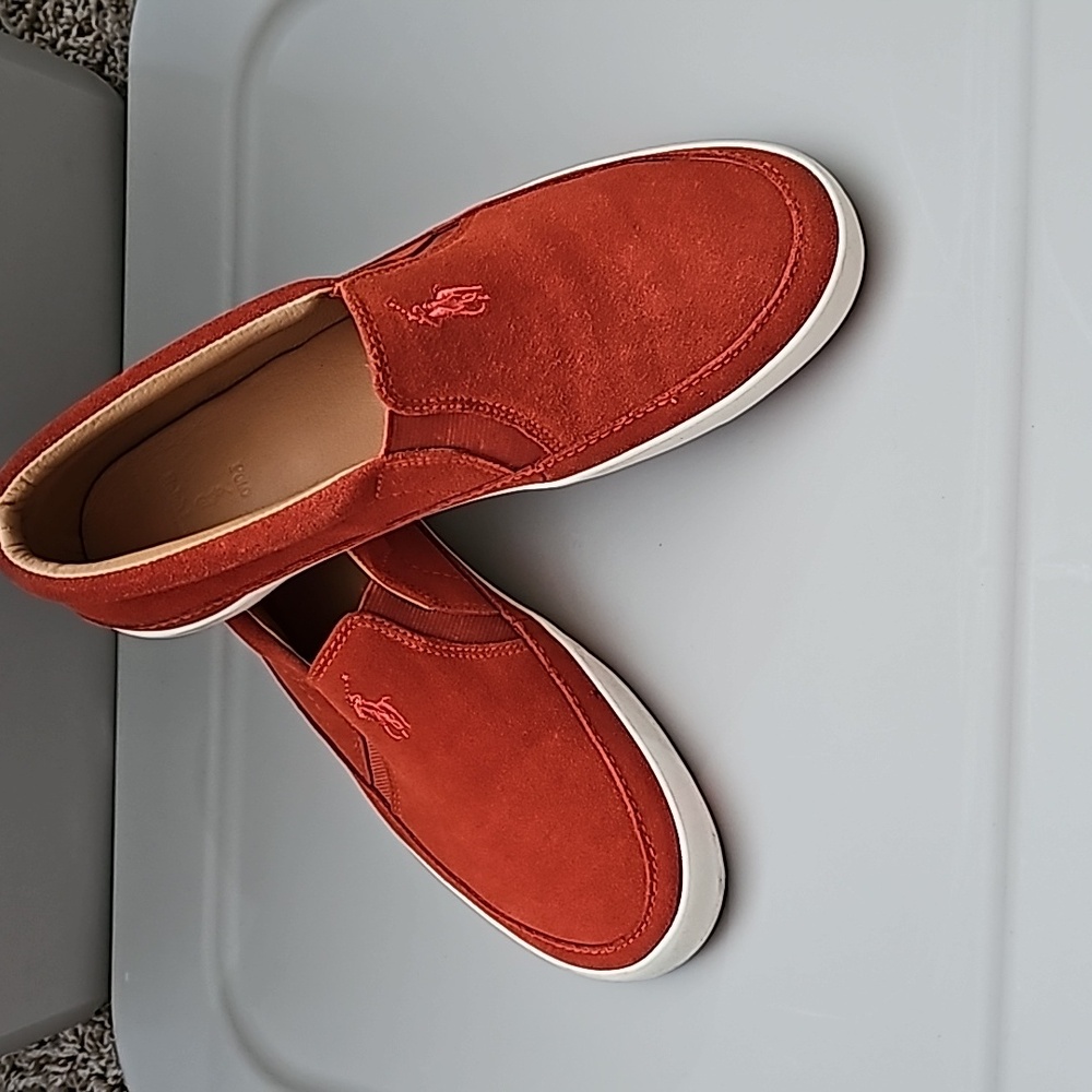 Shoe - Picture 3 of 4